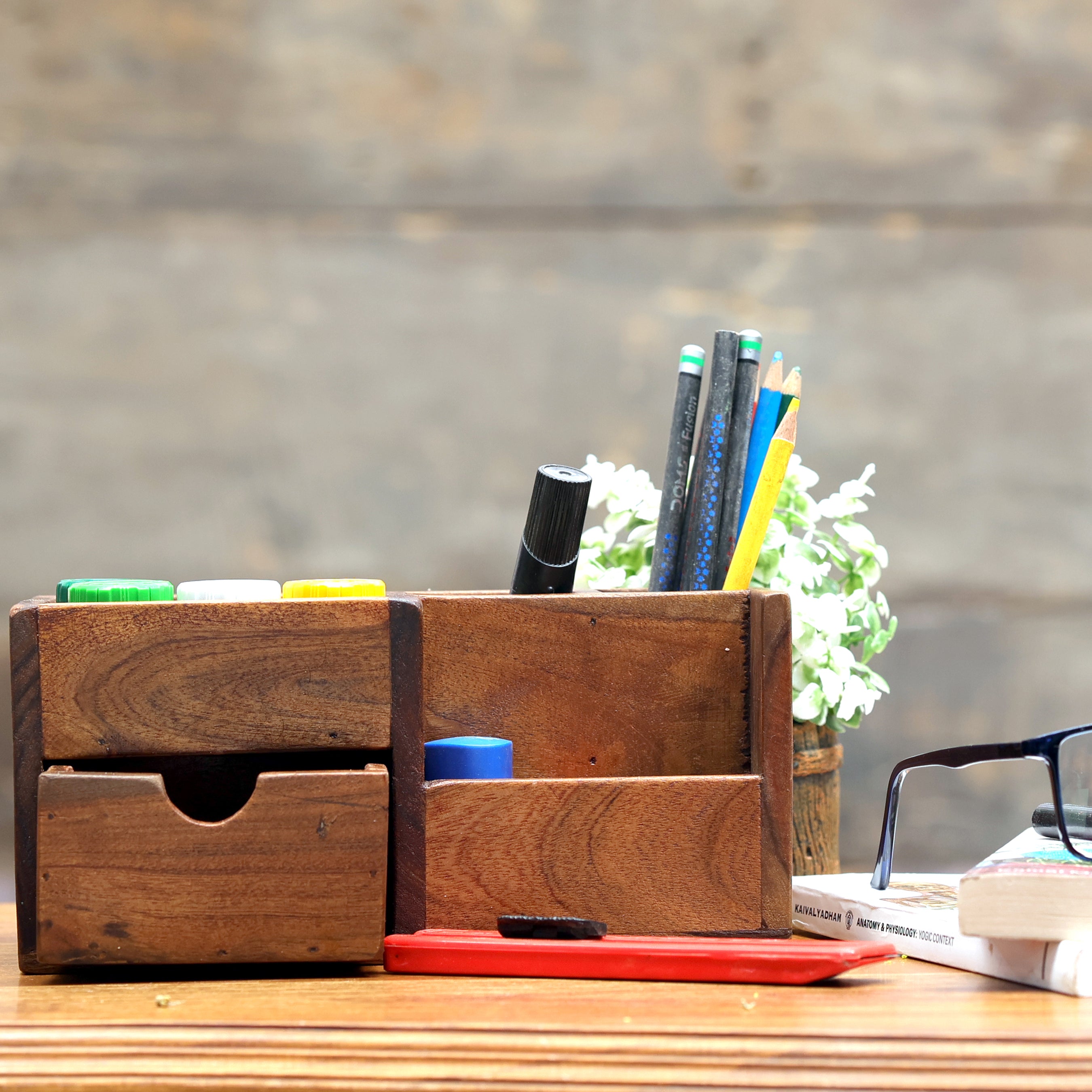 Solid Organizer (Natural) Desk Organizer