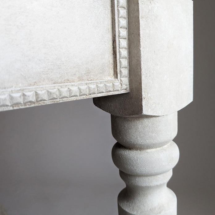 Ornate Baroque Console Table with Carved Details - Luxury White Finish Console Table