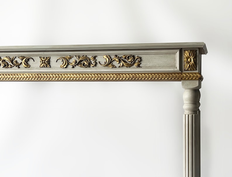 Elegant French Provincial Console Table with Ornate Carved Details Console Table