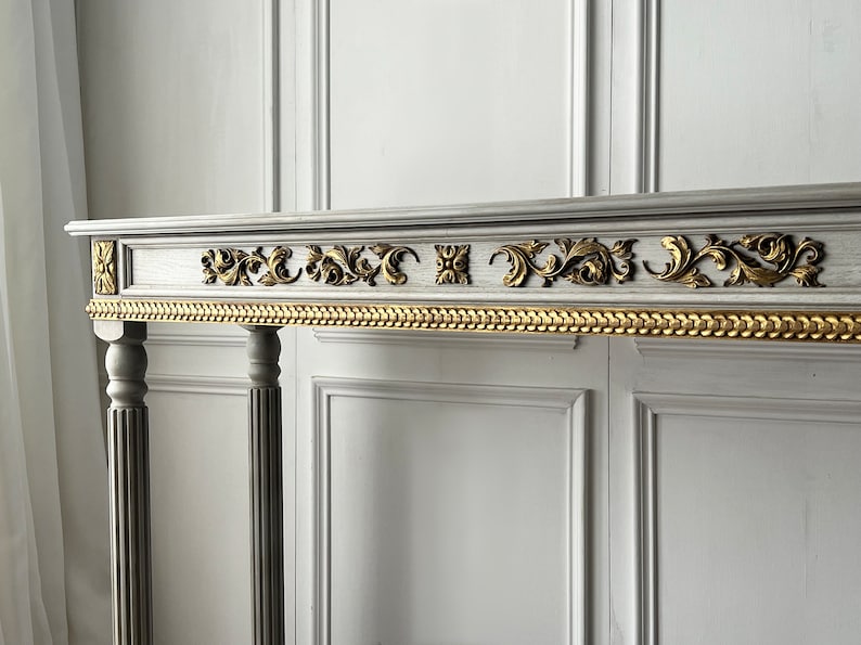 Elegant French Provincial Console Table with Ornate Carved Details Console Table
