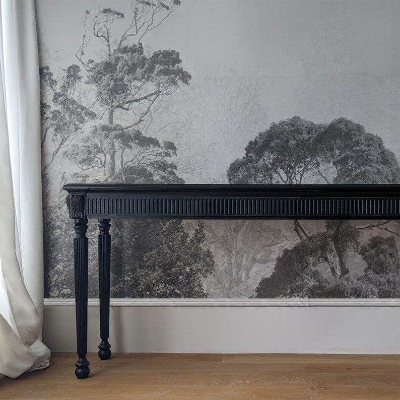 Sophisticated Black Console Table with Fluted Frieze and Turned Legs Console Table