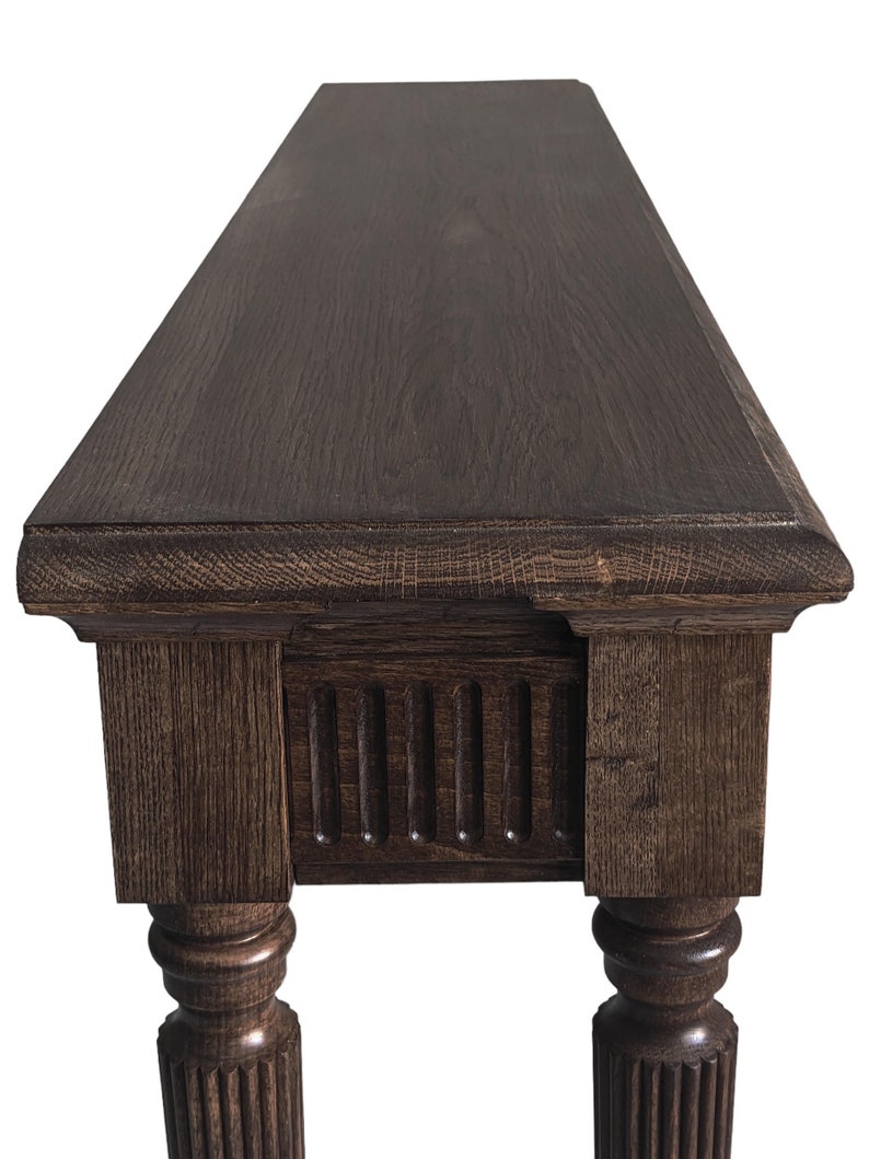 Classic Dark Wood Console Table - Fluted Design with Traditional Elegance Console Table