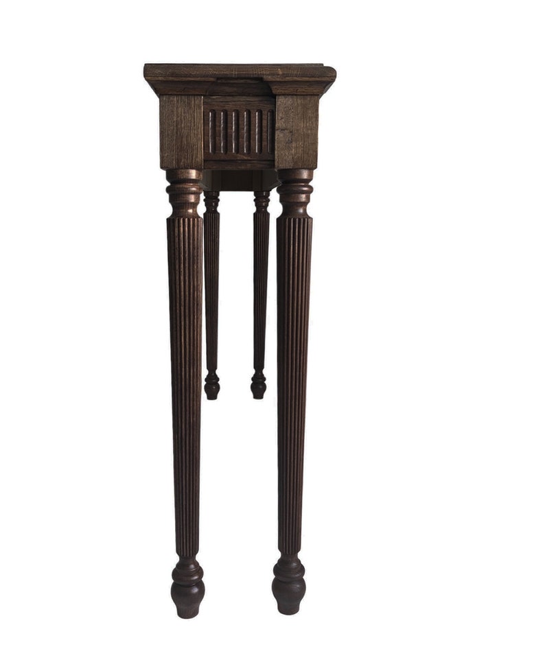 Classic Dark Wood Console Table - Fluted Design with Traditional Elegance Console Table