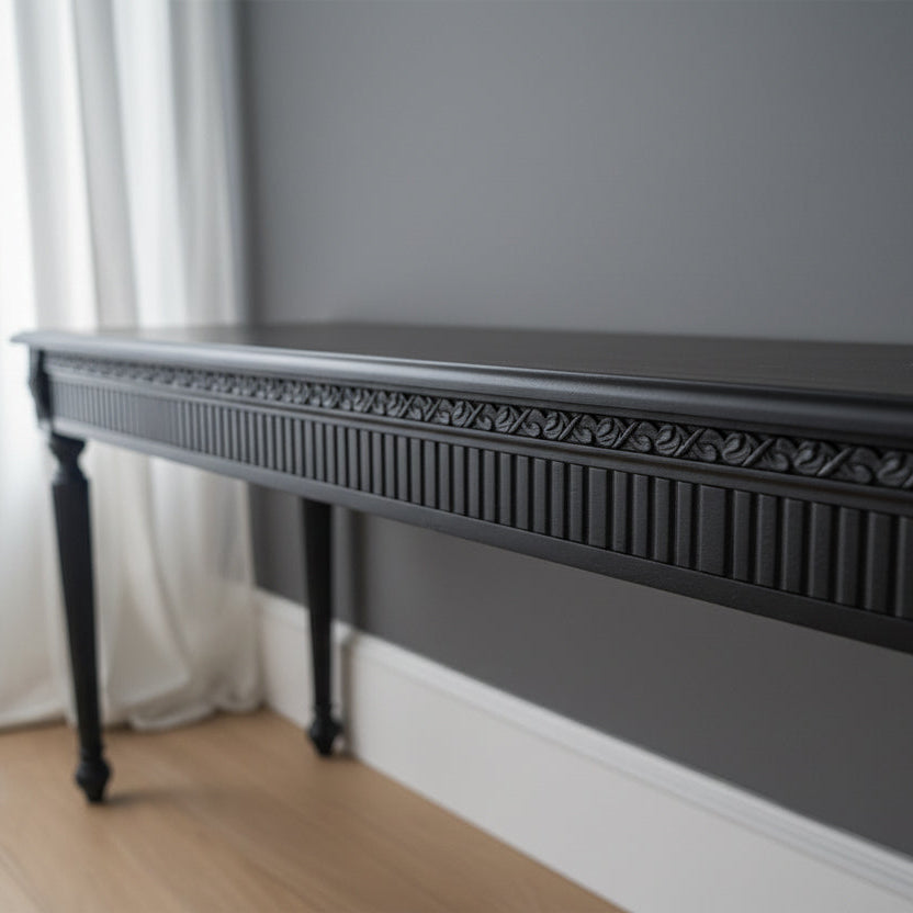 Sophisticated Black Console Table with Fluted Frieze and Turned Legs Console Table