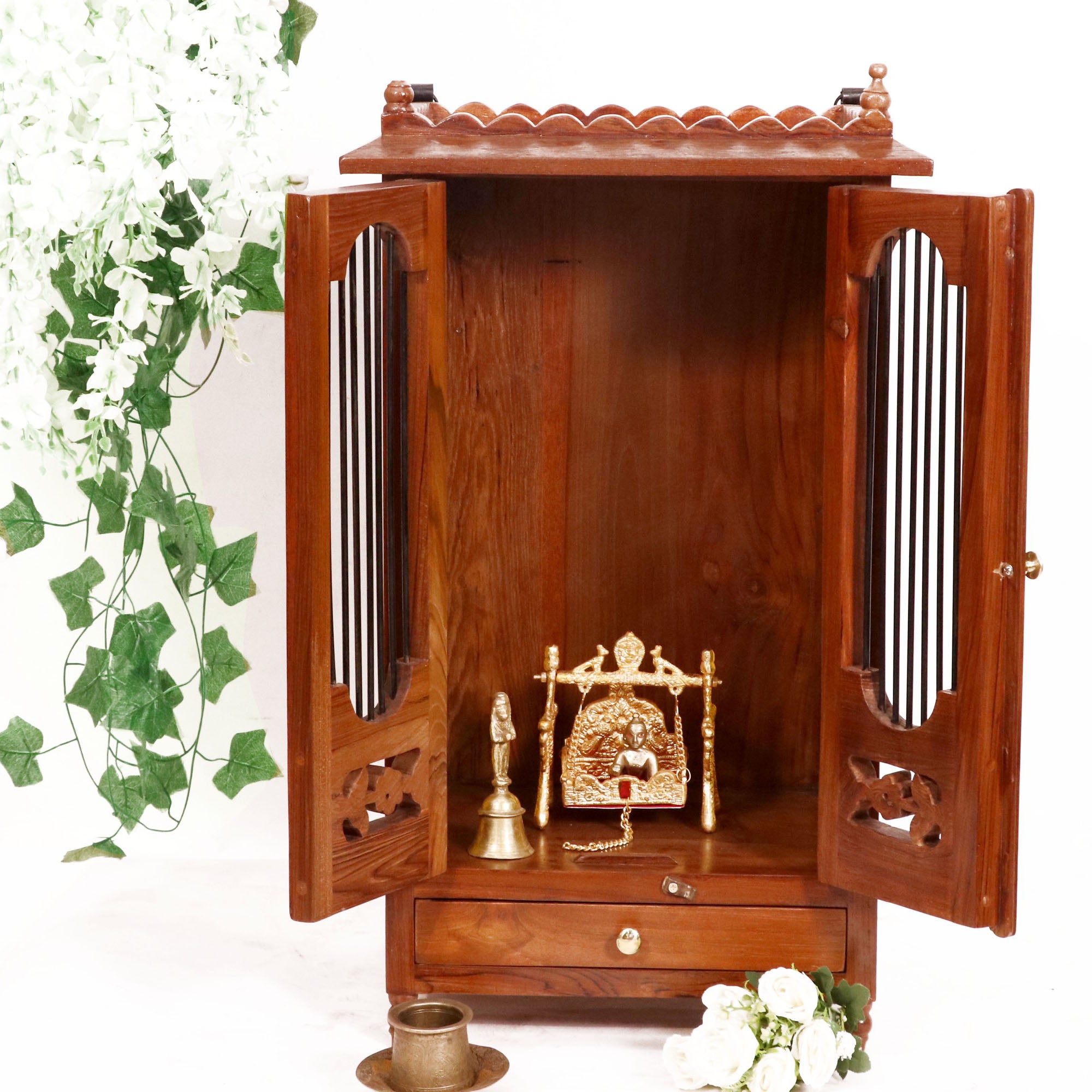 Teak wood Long House Temple Temple