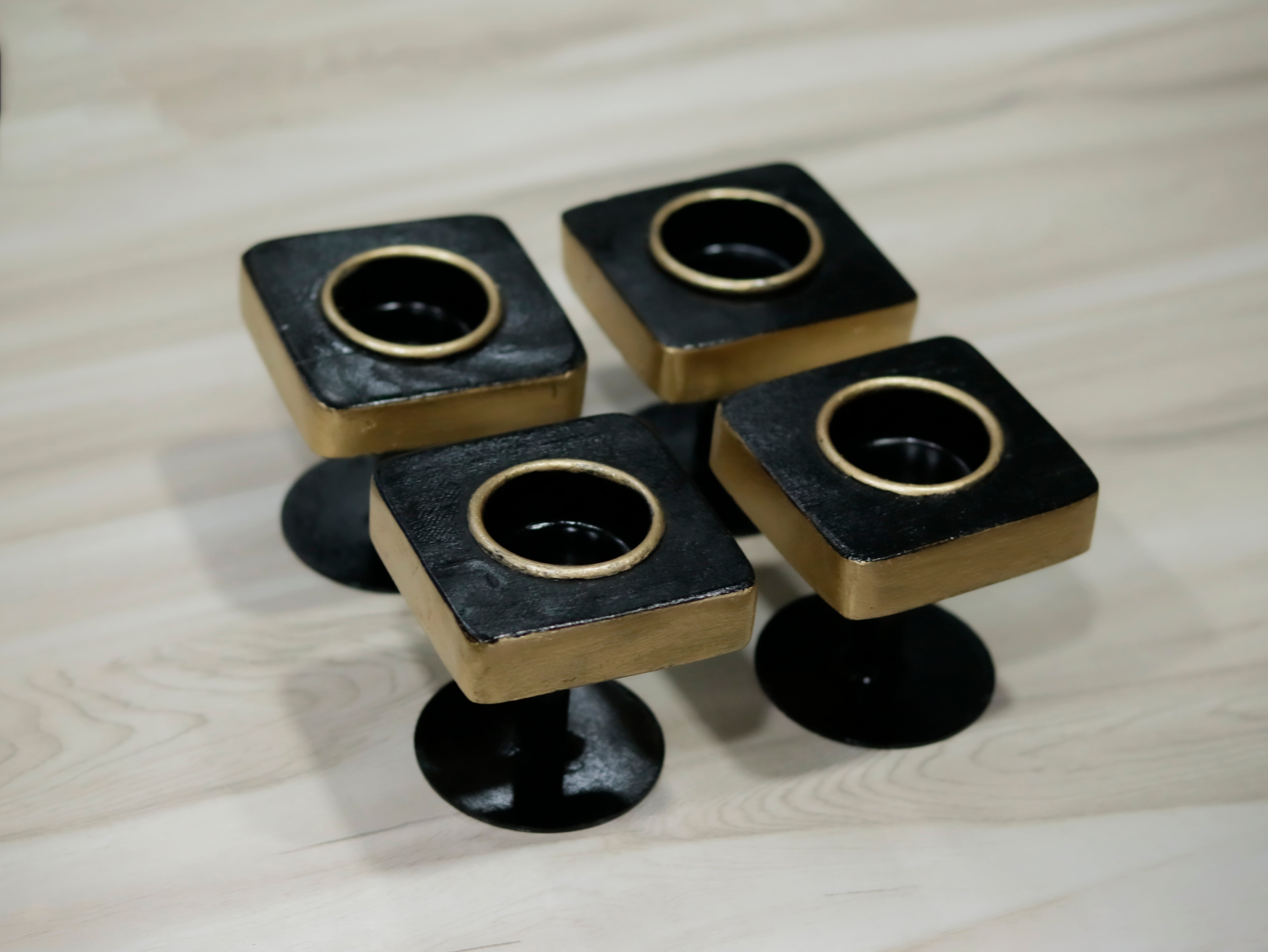 Vintage Neo Golden Black Wooden Candle Stand Set Candle Holder