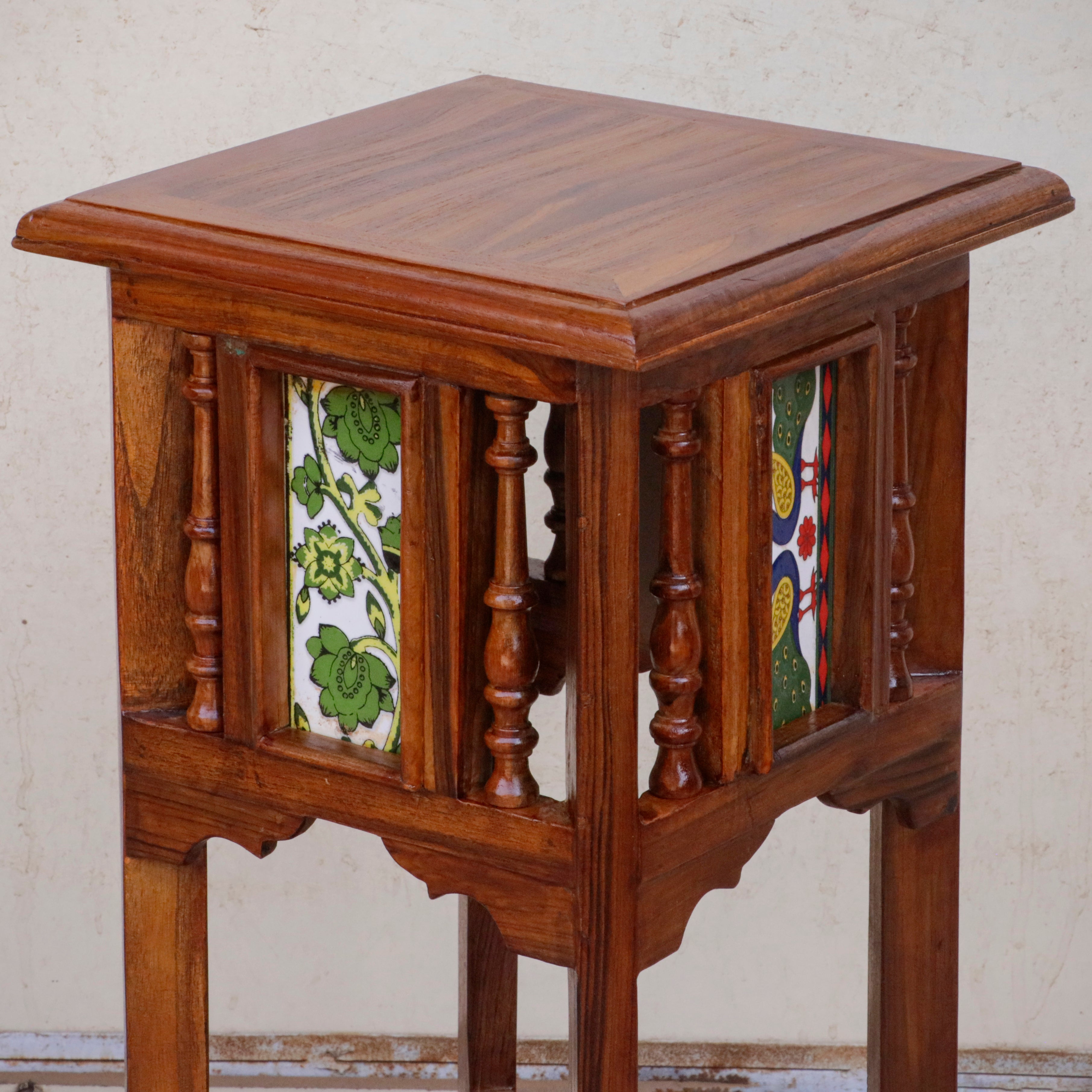 Classic Tiled End Table (11 x 11 x 24 Inch) End Table