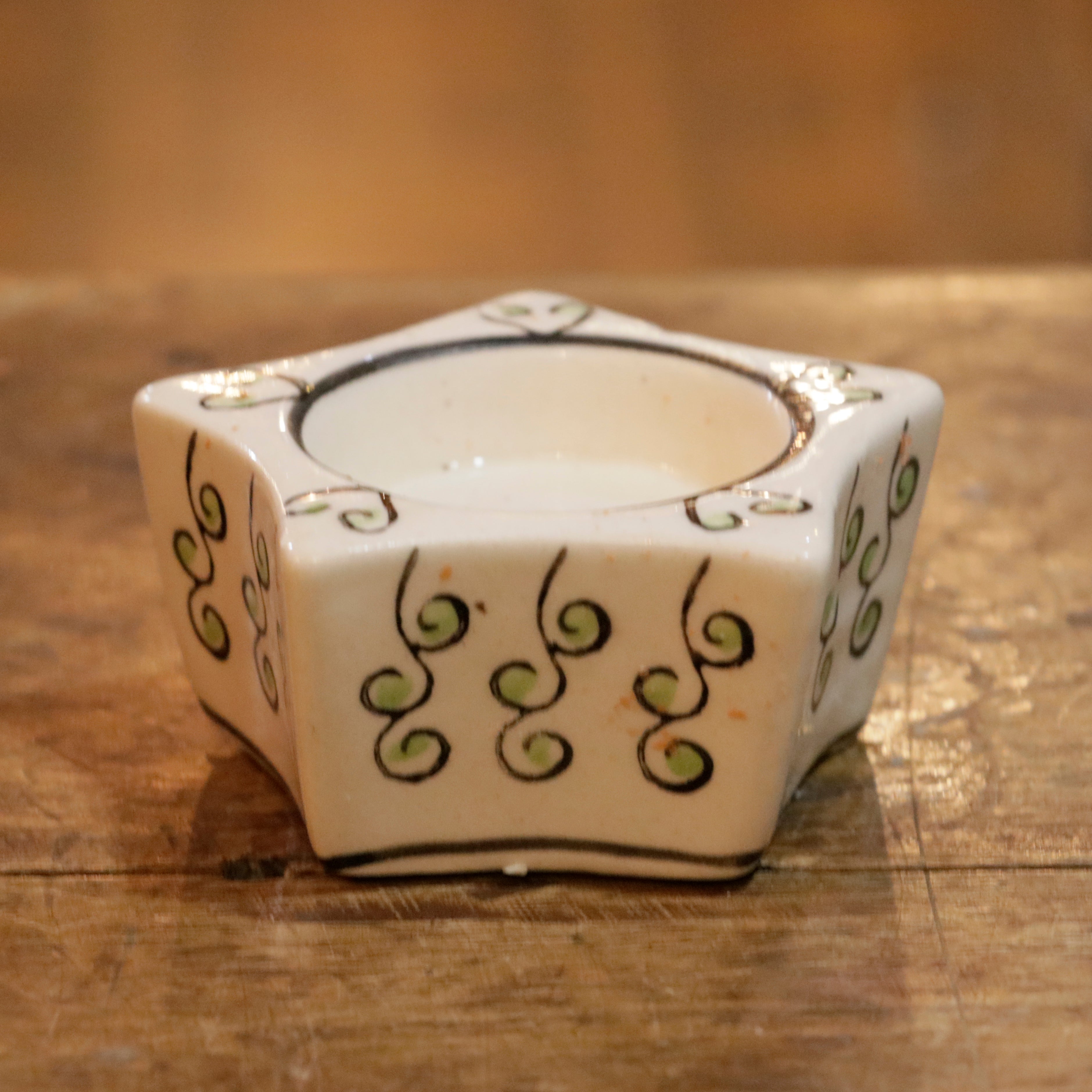 Fusion Heritage Star Shaped Ceramic Small Candle Holder Candle Holder