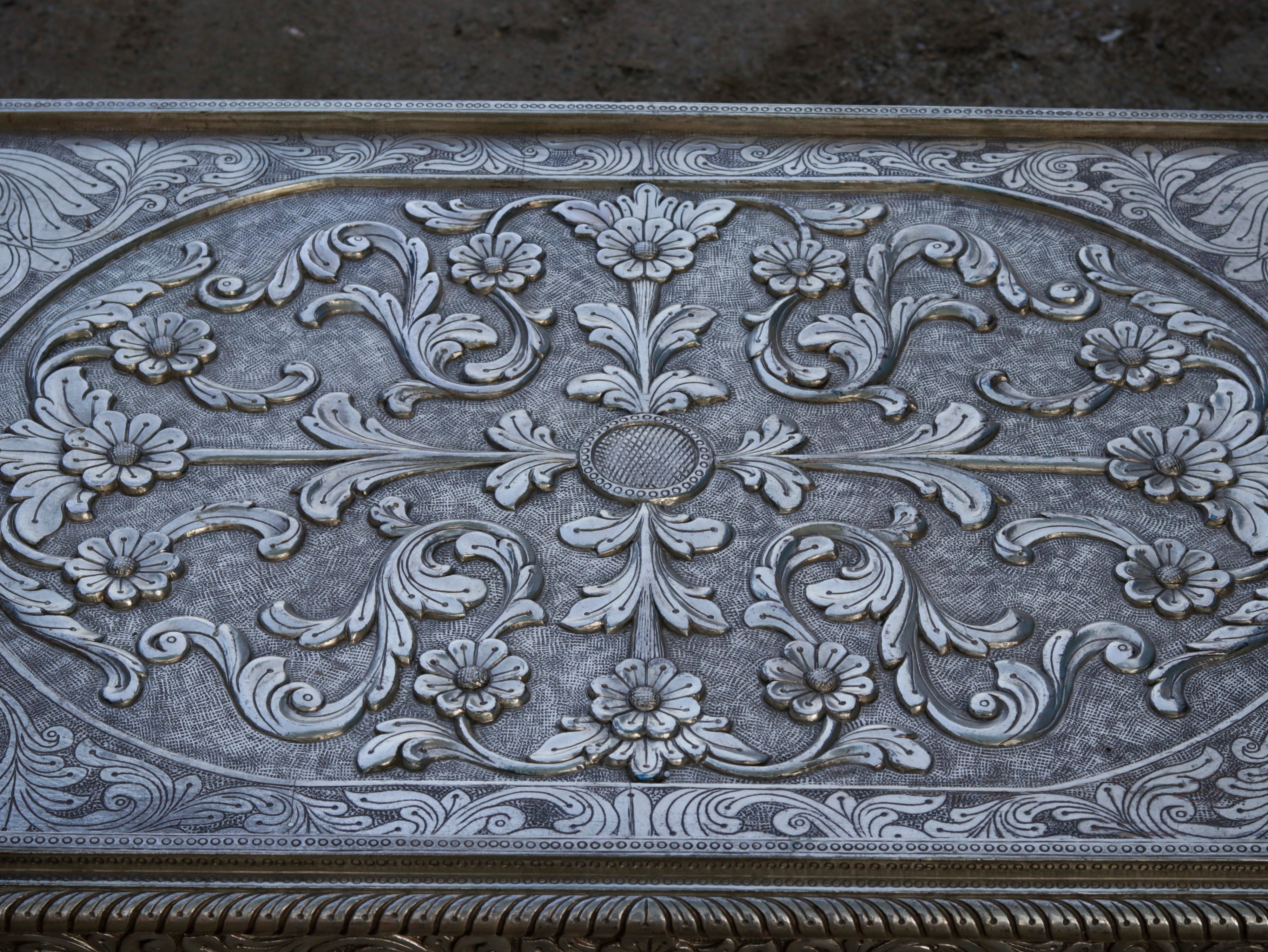 White Metal Fitted Intricate Carved Design Coffee Table Silver Finishing Coffee Table