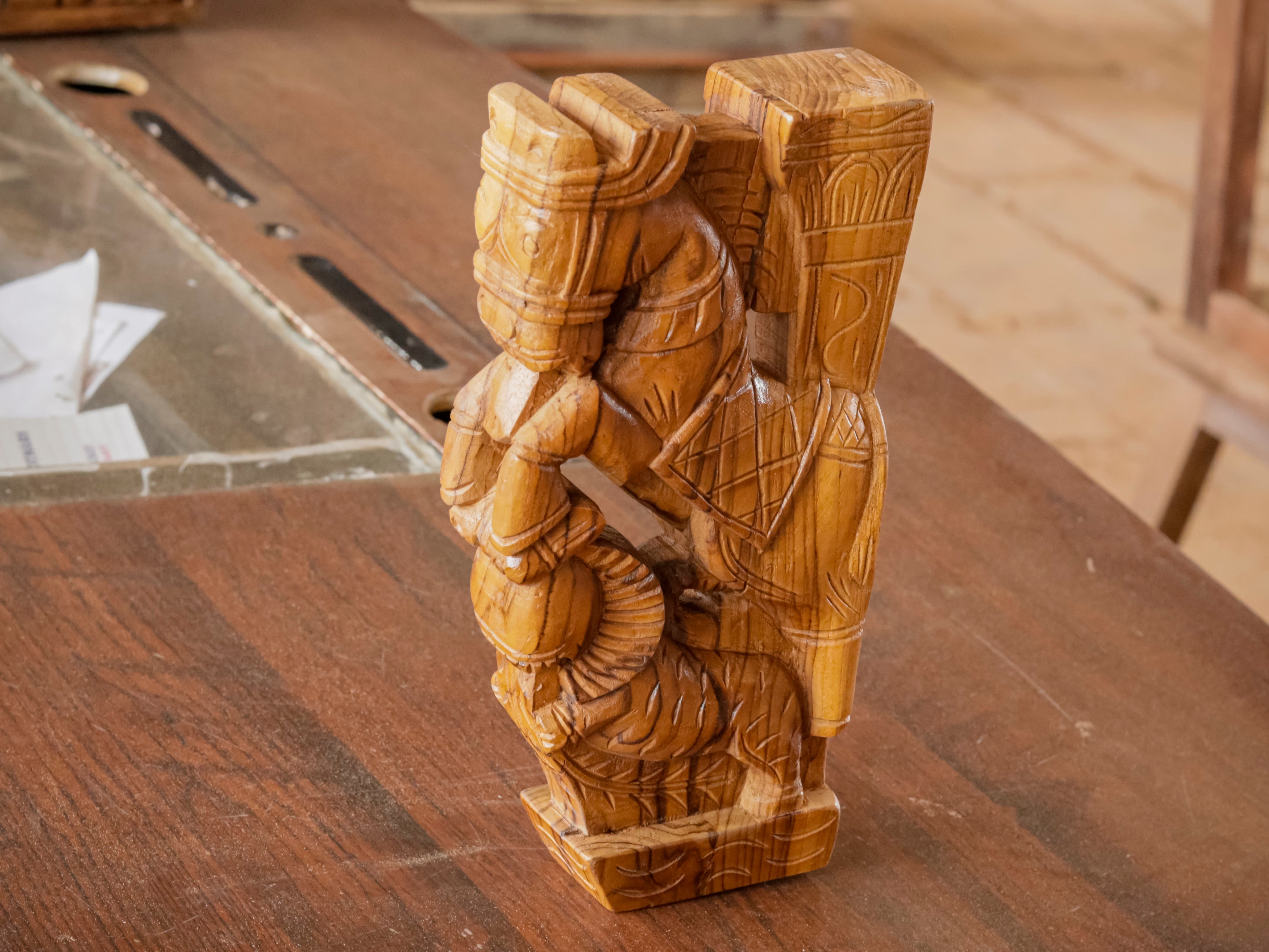 Wooden 1ft horse and Yali Door Bracket Door Bracket