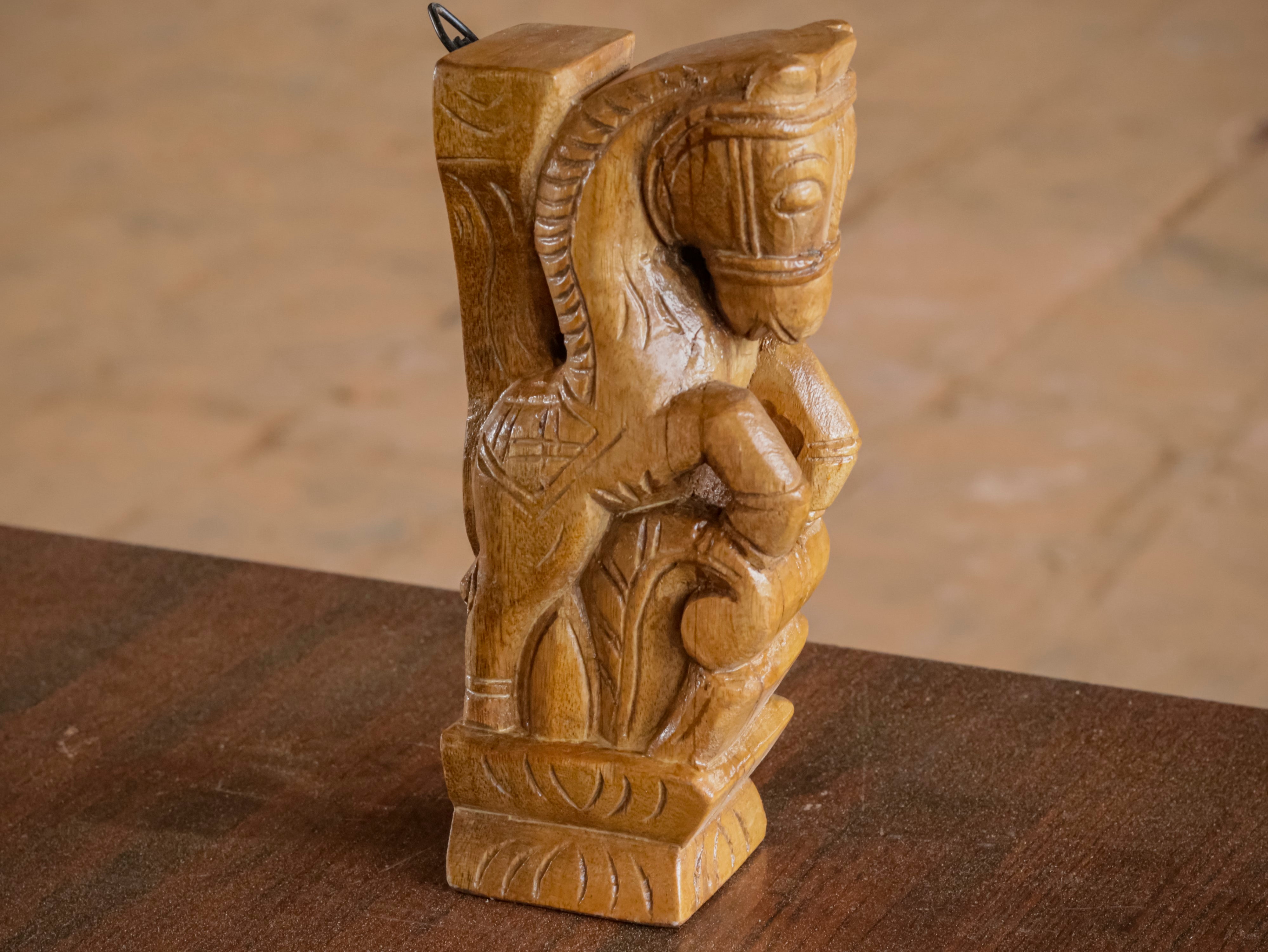 Wooden Playing Horse Door Bracket Door Bracket