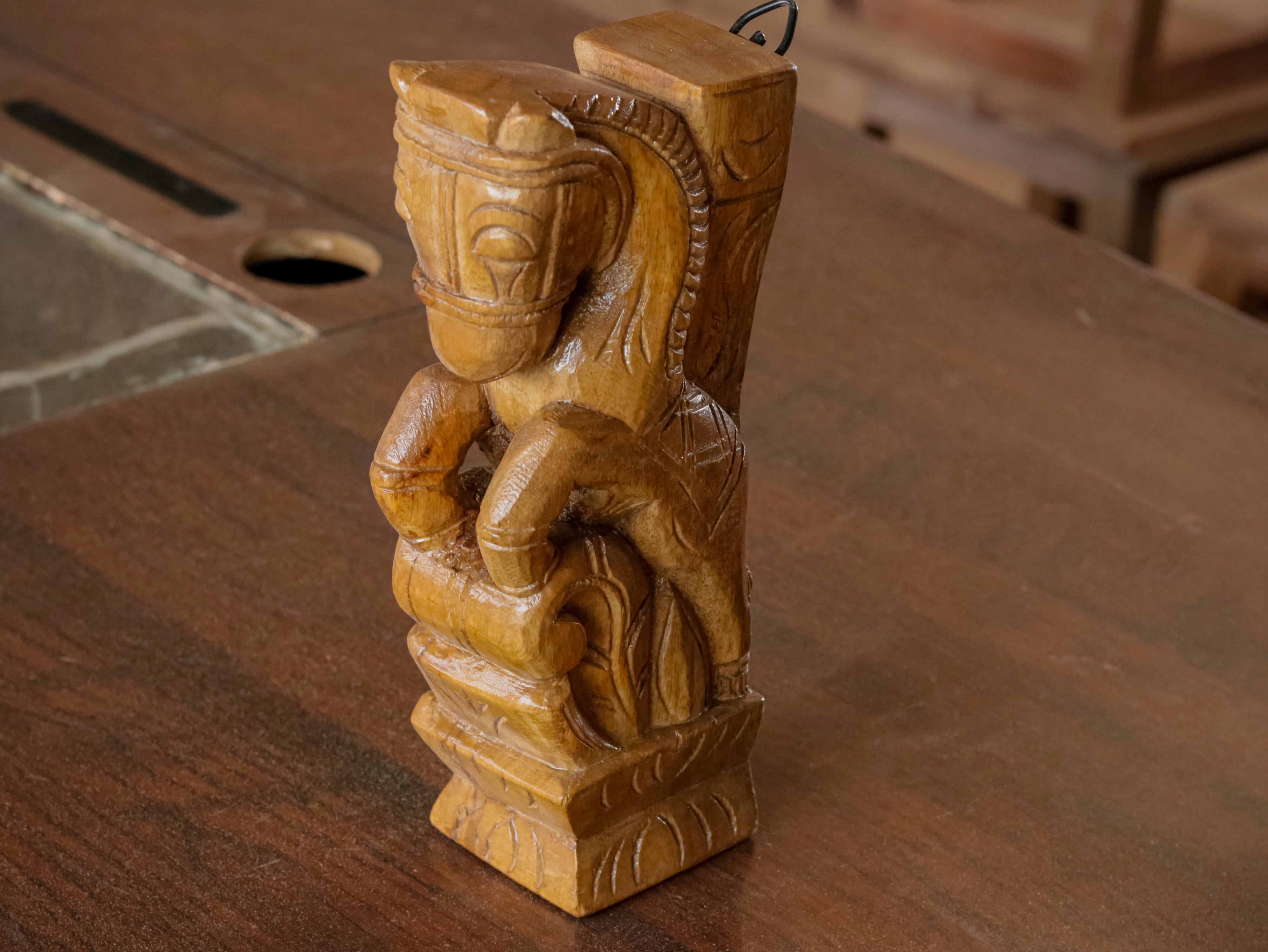 Wooden Playing Horse Door Bracket Door Bracket