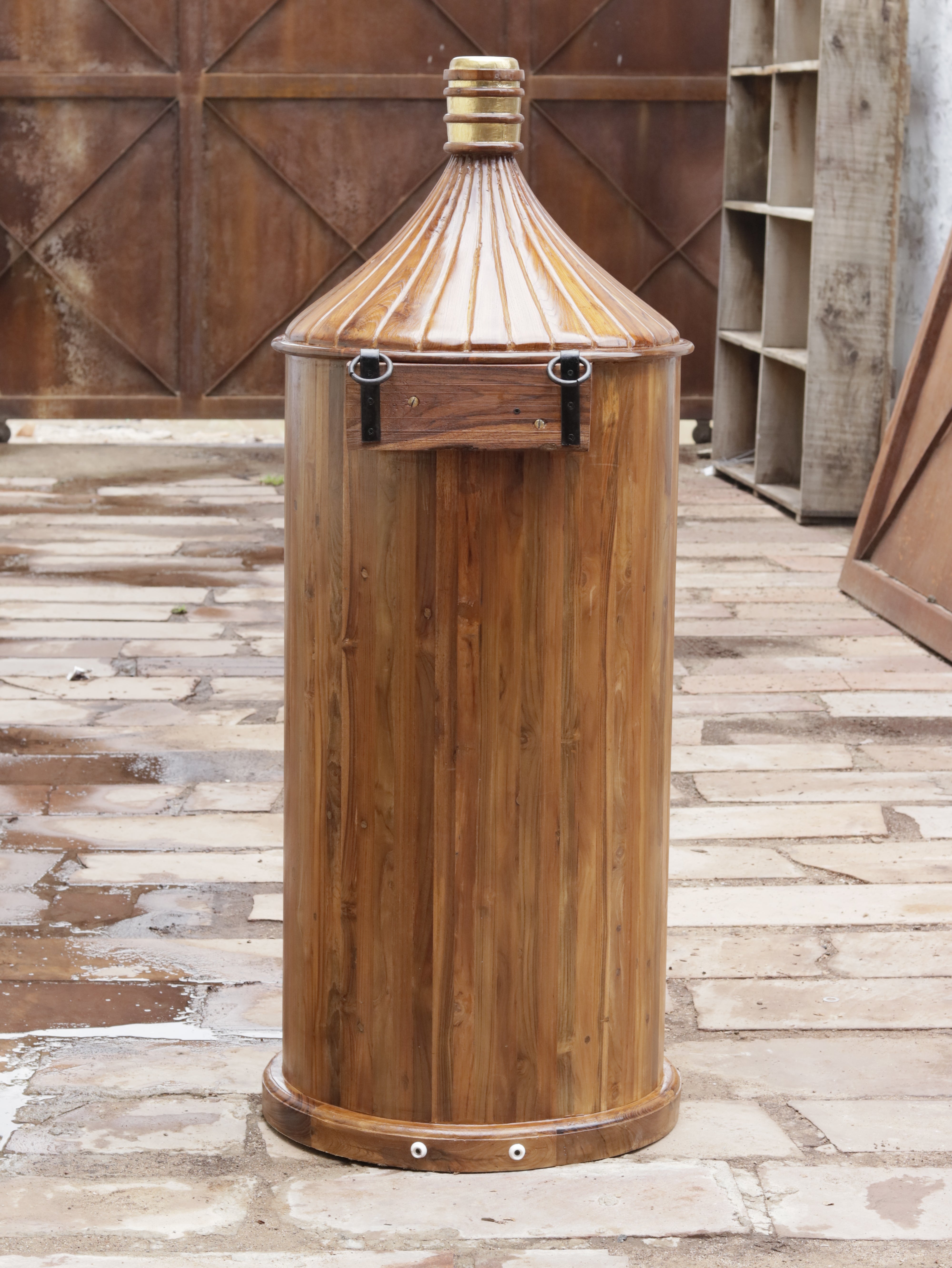 Melodious Plain Natural Brown Finished Wooden Handmade Bar Cabinet Bar Cabinet