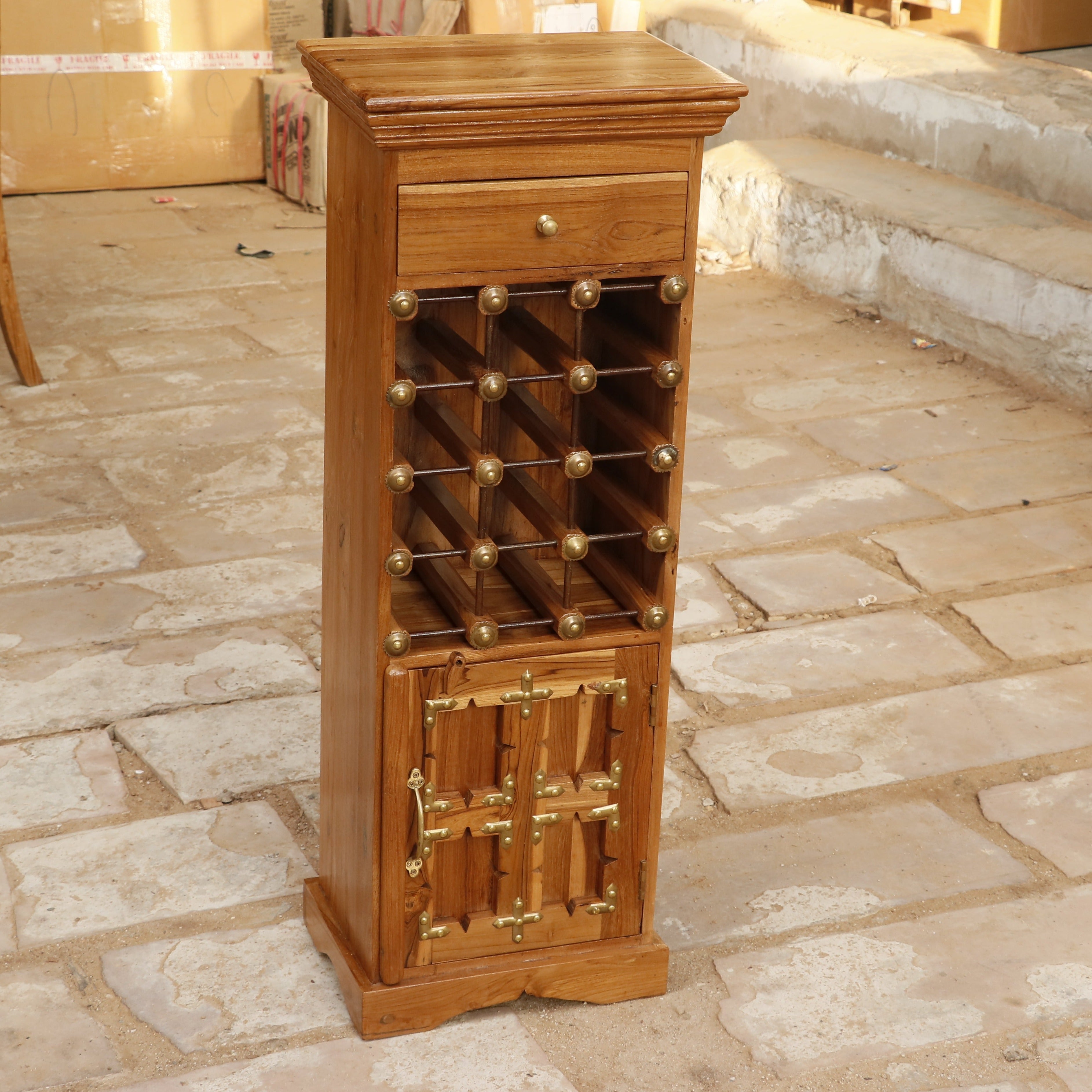 Natural polsih Teak Classic Framed Standing Bar Bar Cabinet