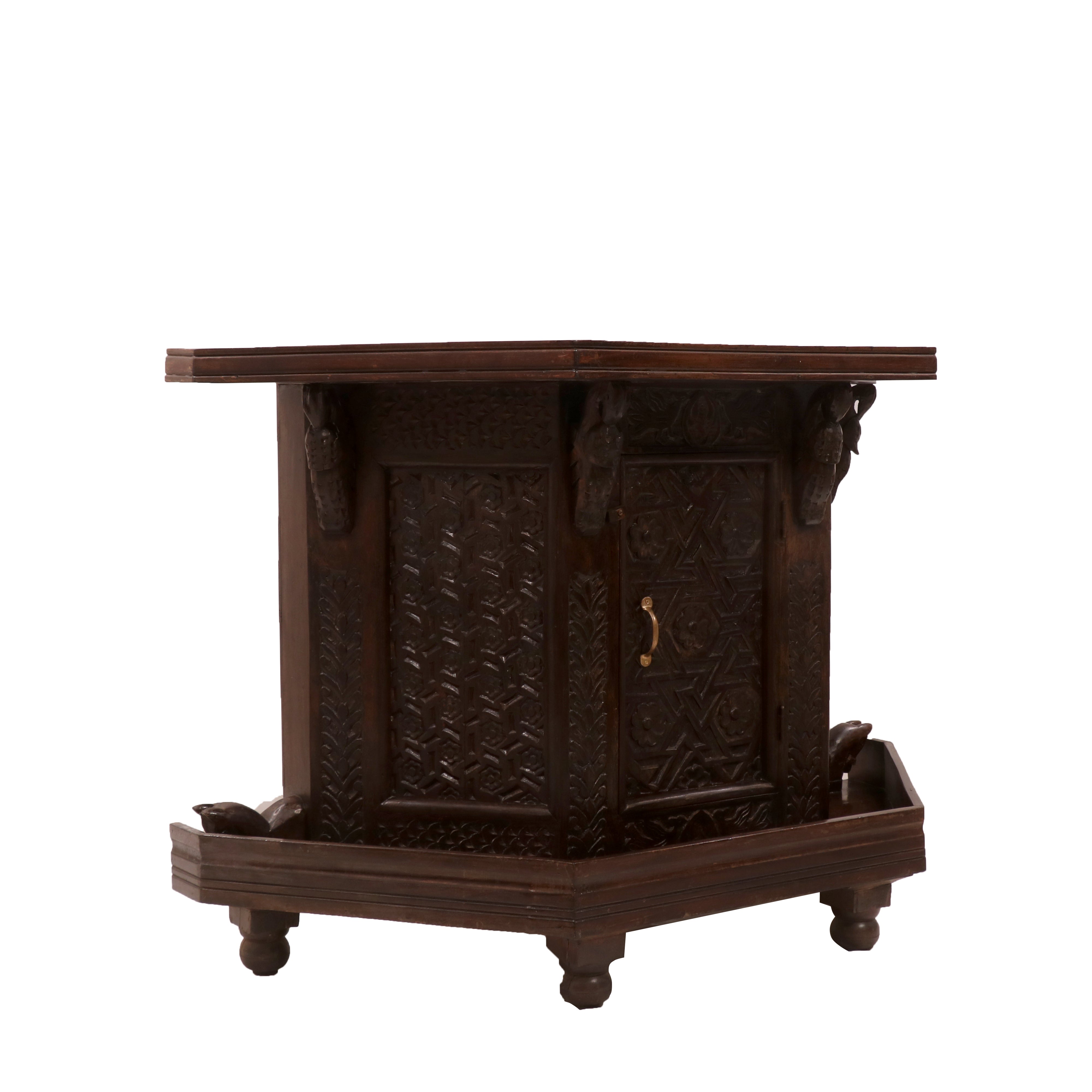 Triangle Carved TV Unit Tv stand
