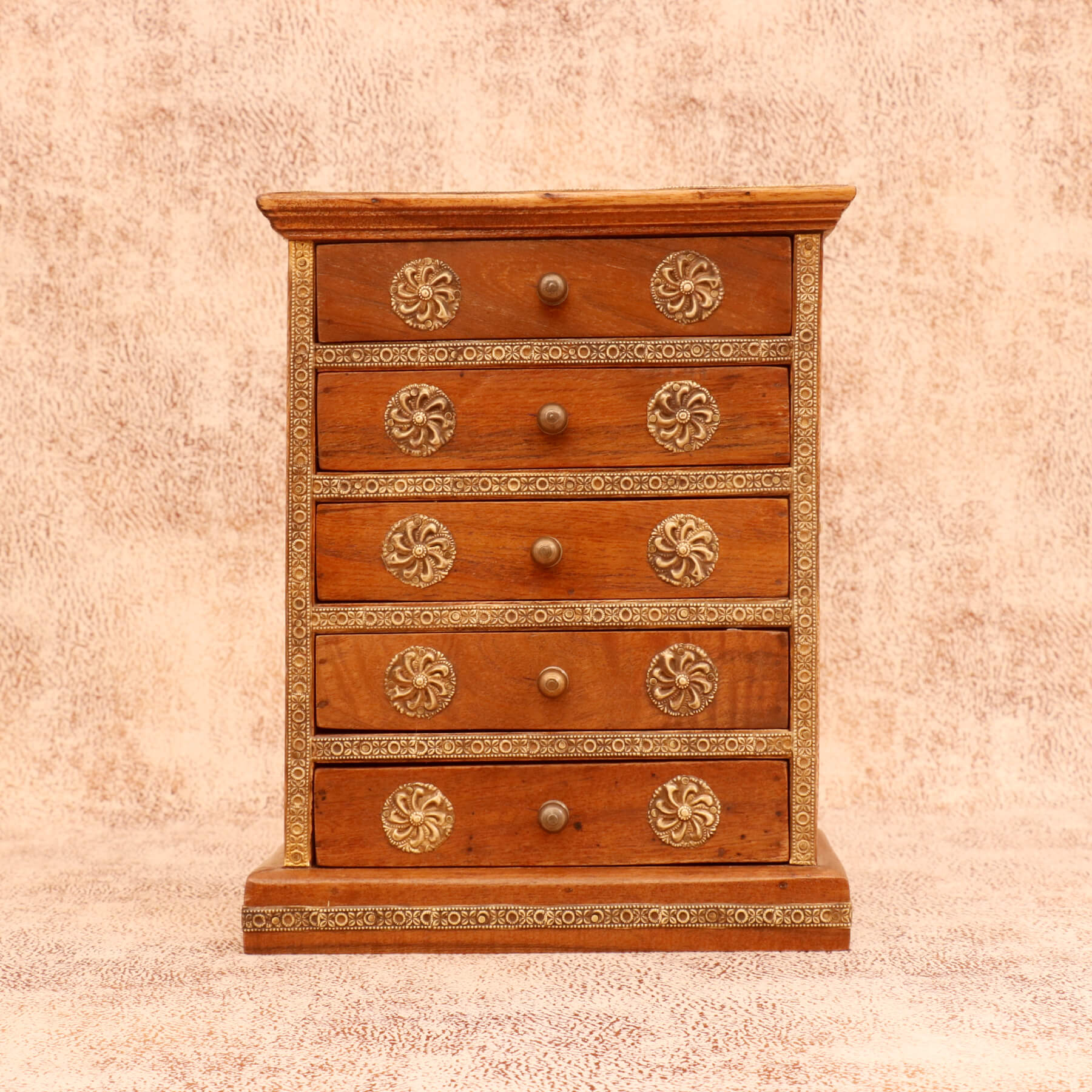 Diamond Tiered Drawers Chest (Natural Tone) Desk Organizer