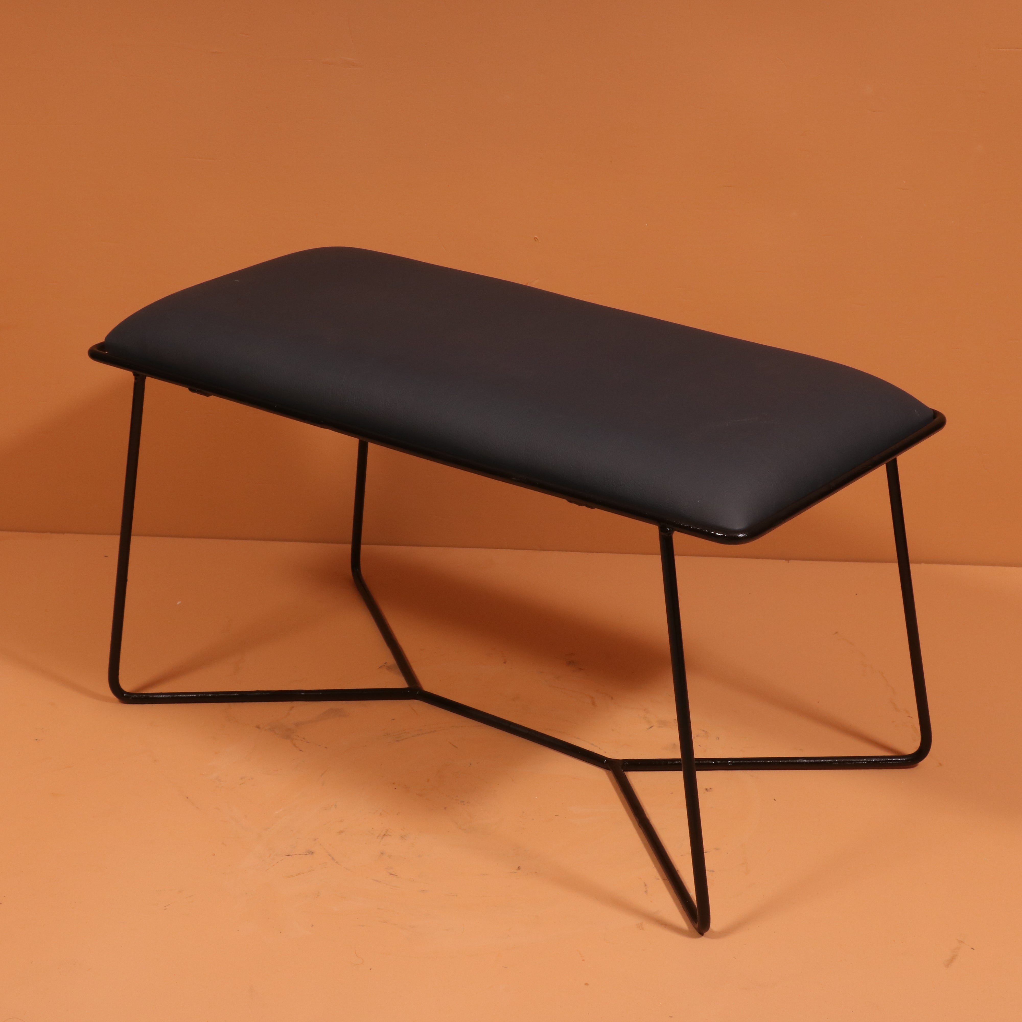 Outward Facing Rectangular Seat (Large (33 x 16 x 18 Inch)) Bench