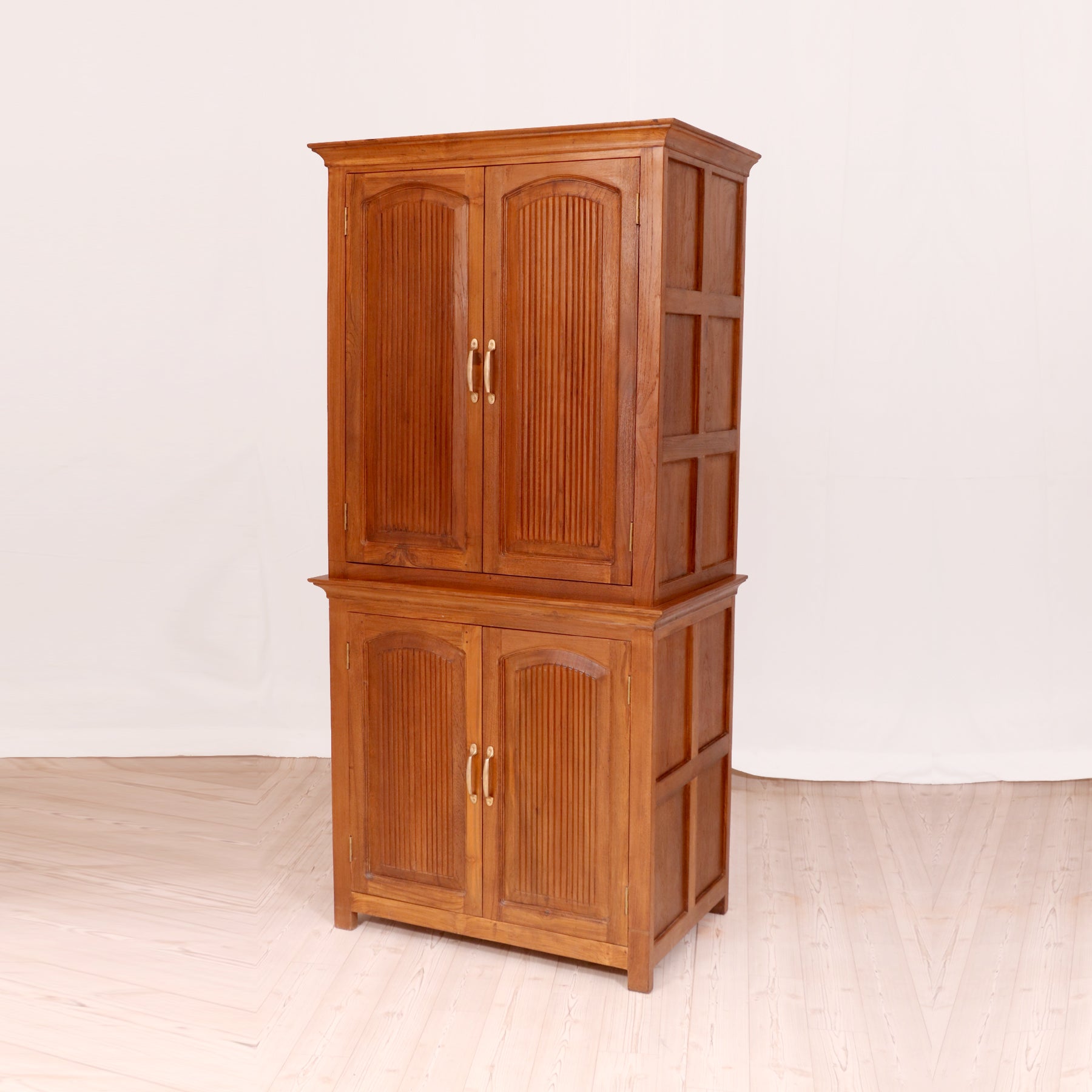Classic 2-Part Wooden Wardrobe Wardrobe
