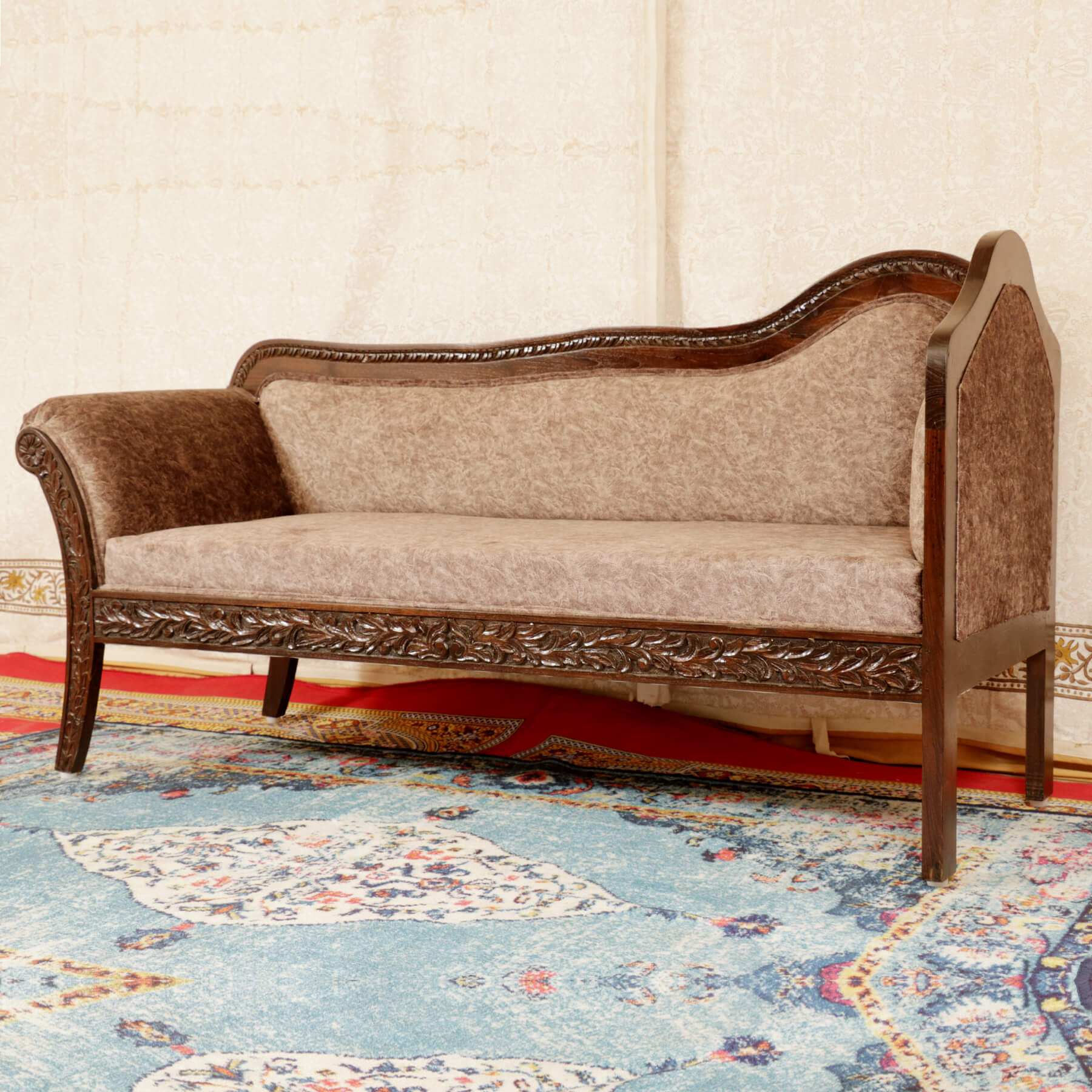 Comfortable Wood Curvy Three Seater Sofa Sofa