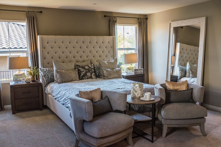 8 Easy and Beautiful DIY Decoration Ideas for Your Bedroom