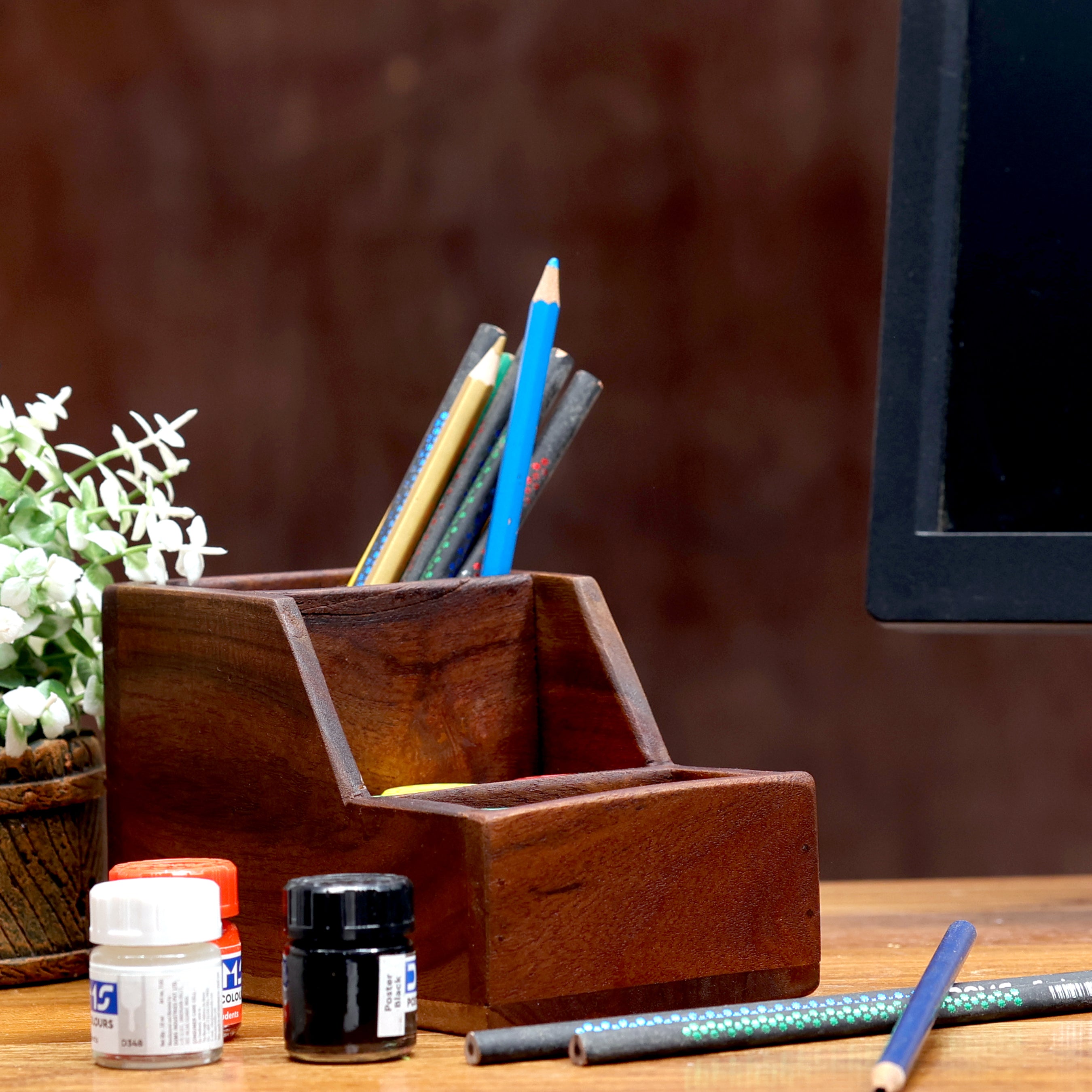 Montage Dark Finished Multi-Section Pen/Pencil Holder Desk Organizer