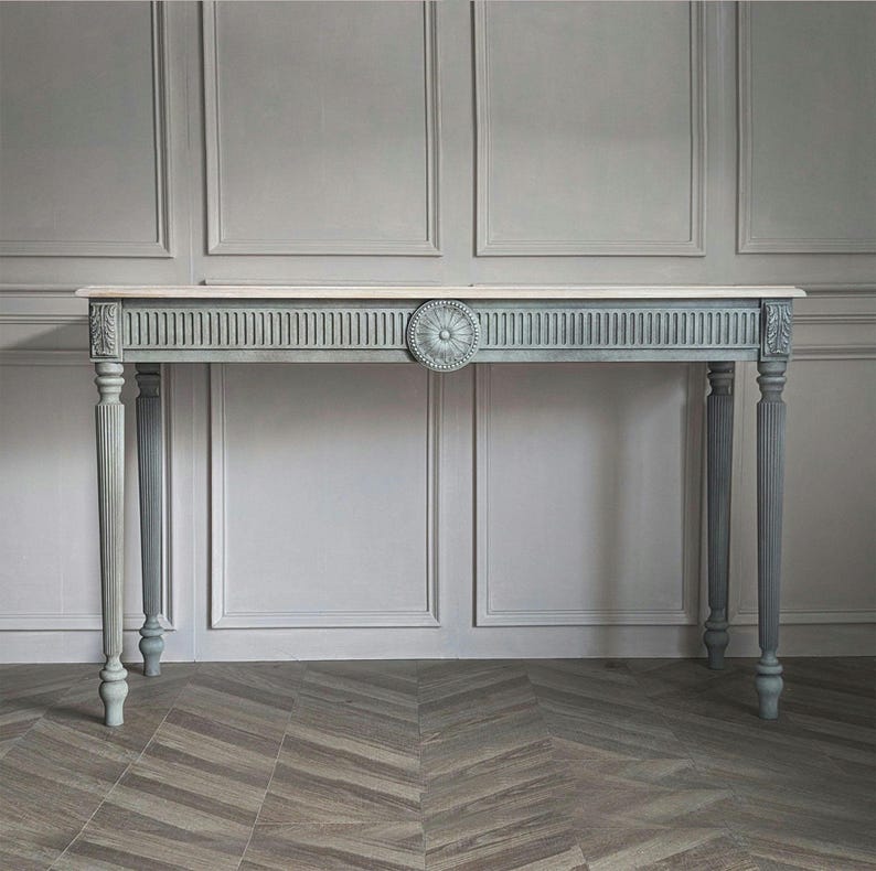 Grand Console Table with Fluted Frieze and Central Rosette Medallion Console Table