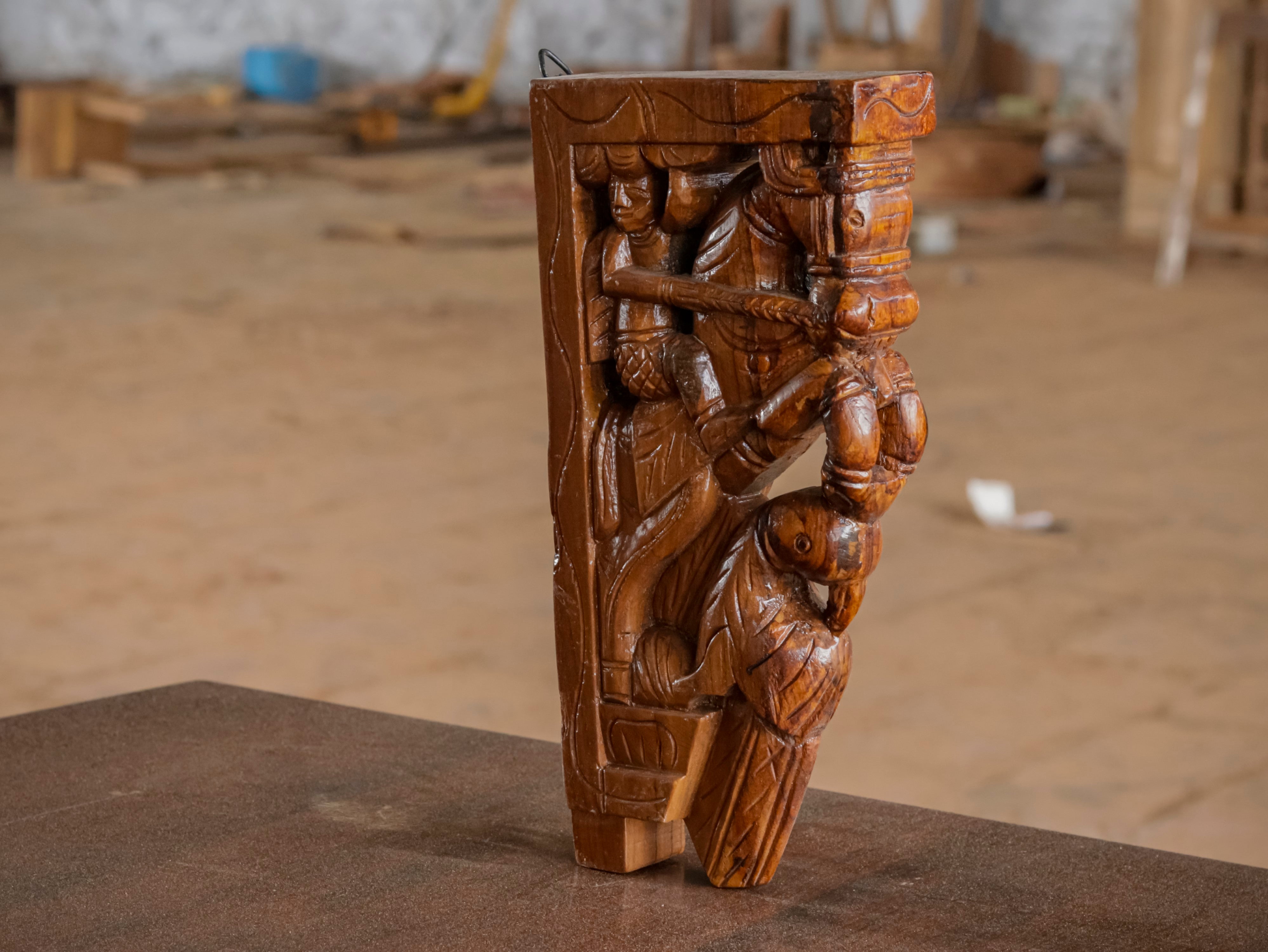 Wooden Bird Horse Depiction Door Bracket Door Bracket