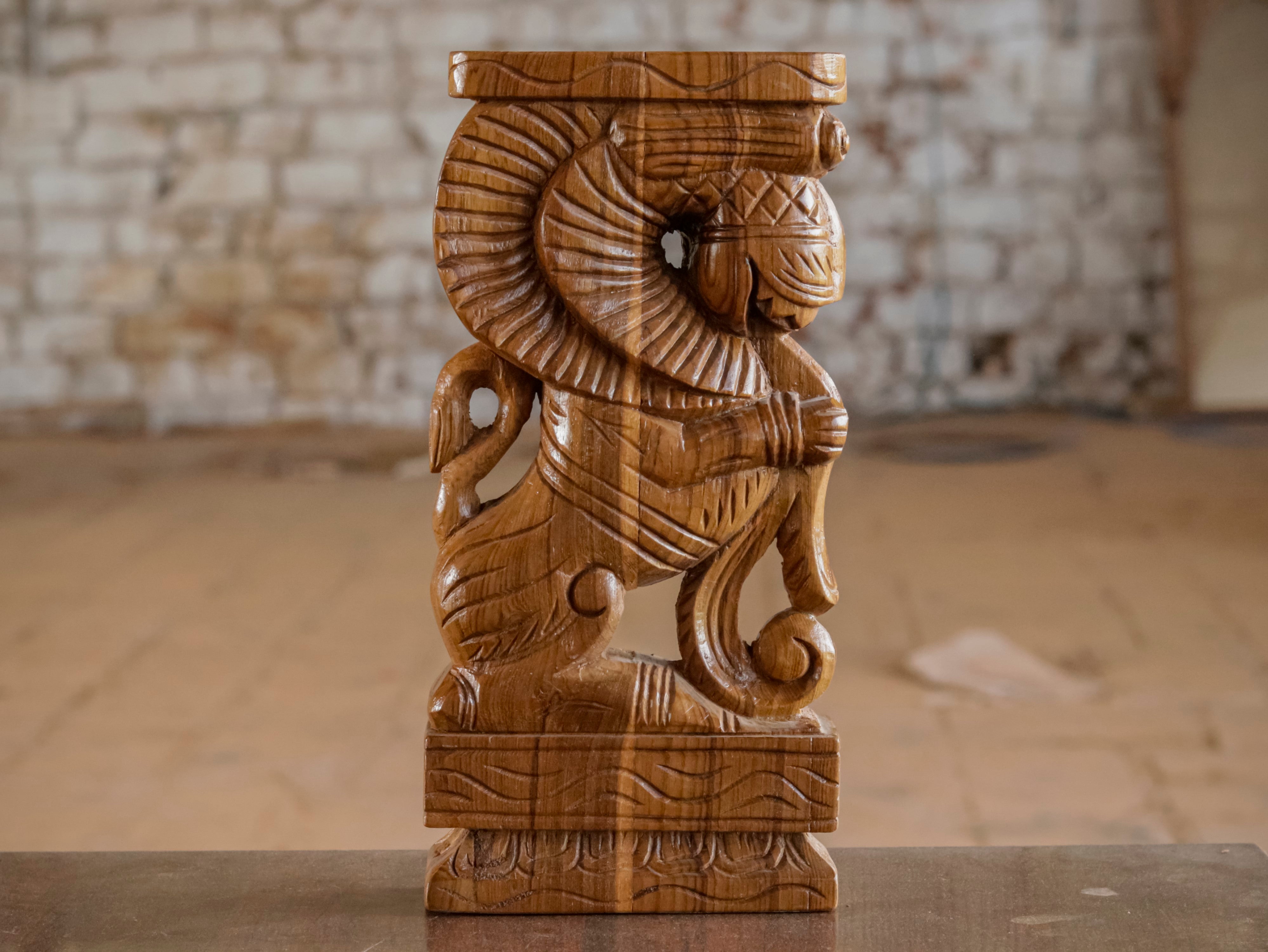 Wooden Majestic Yali Door Bracket Door Bracket