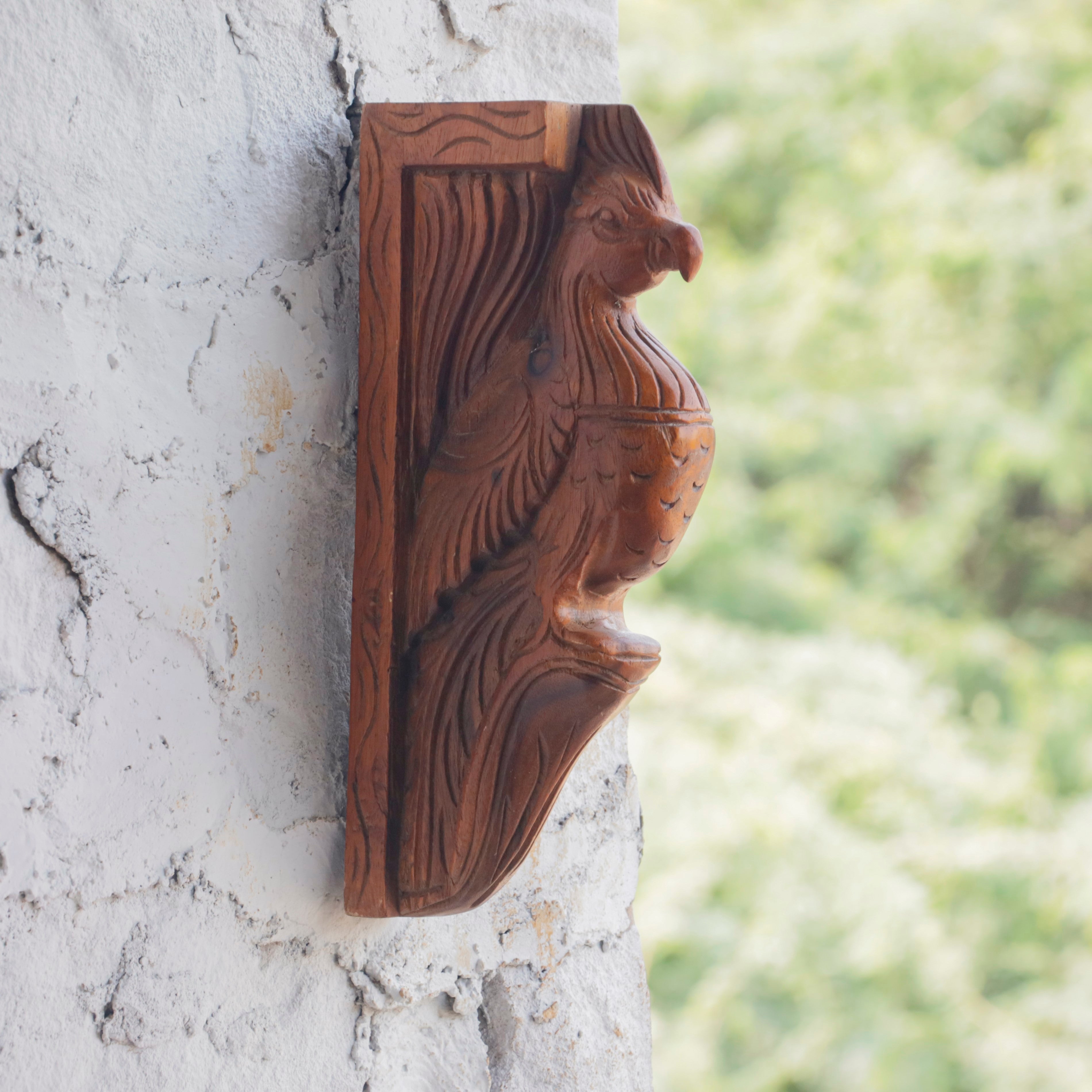 Compact intricate carved Bird Door Bracket Door Bracket