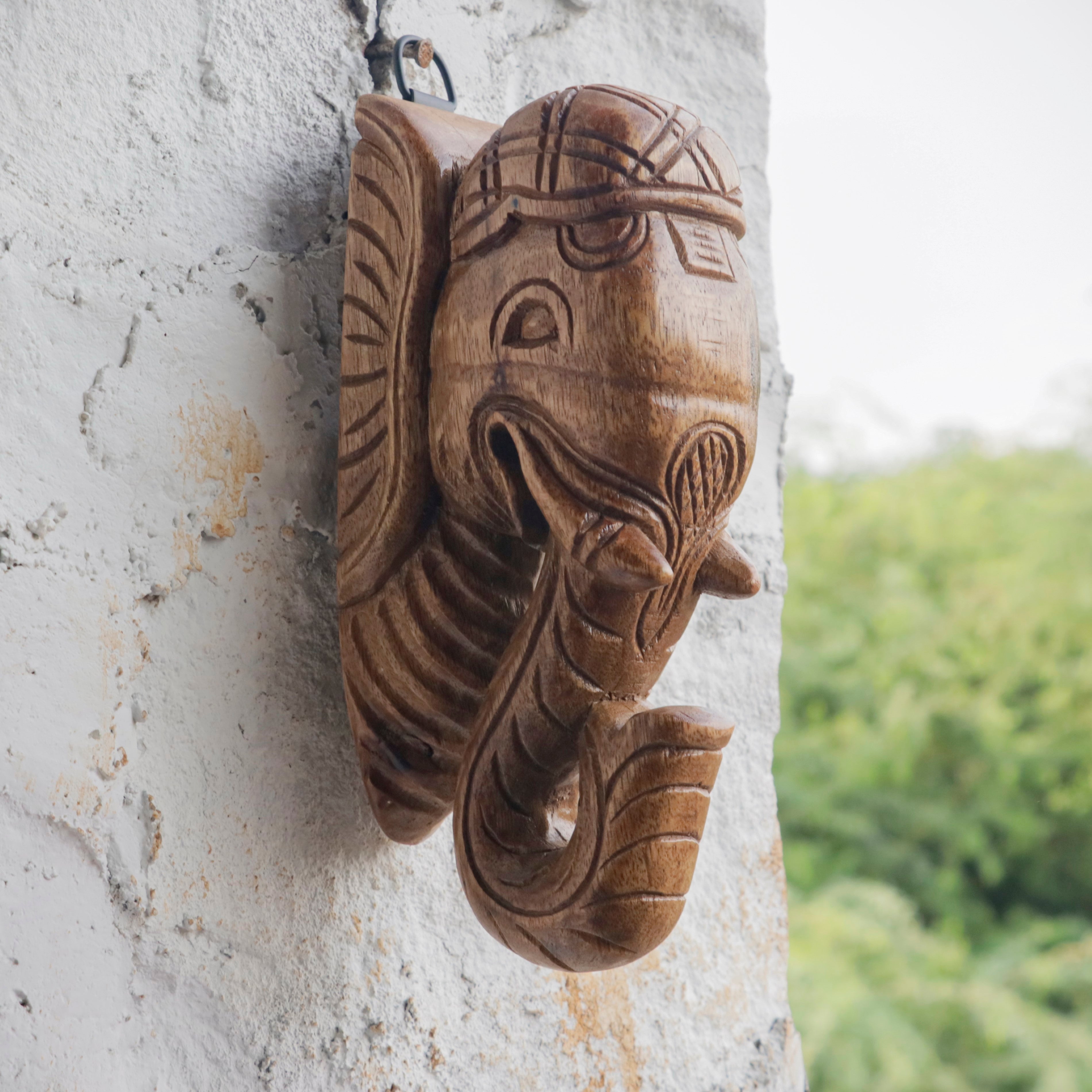 Wooden Elephant Head Door Bracket Door Bracket