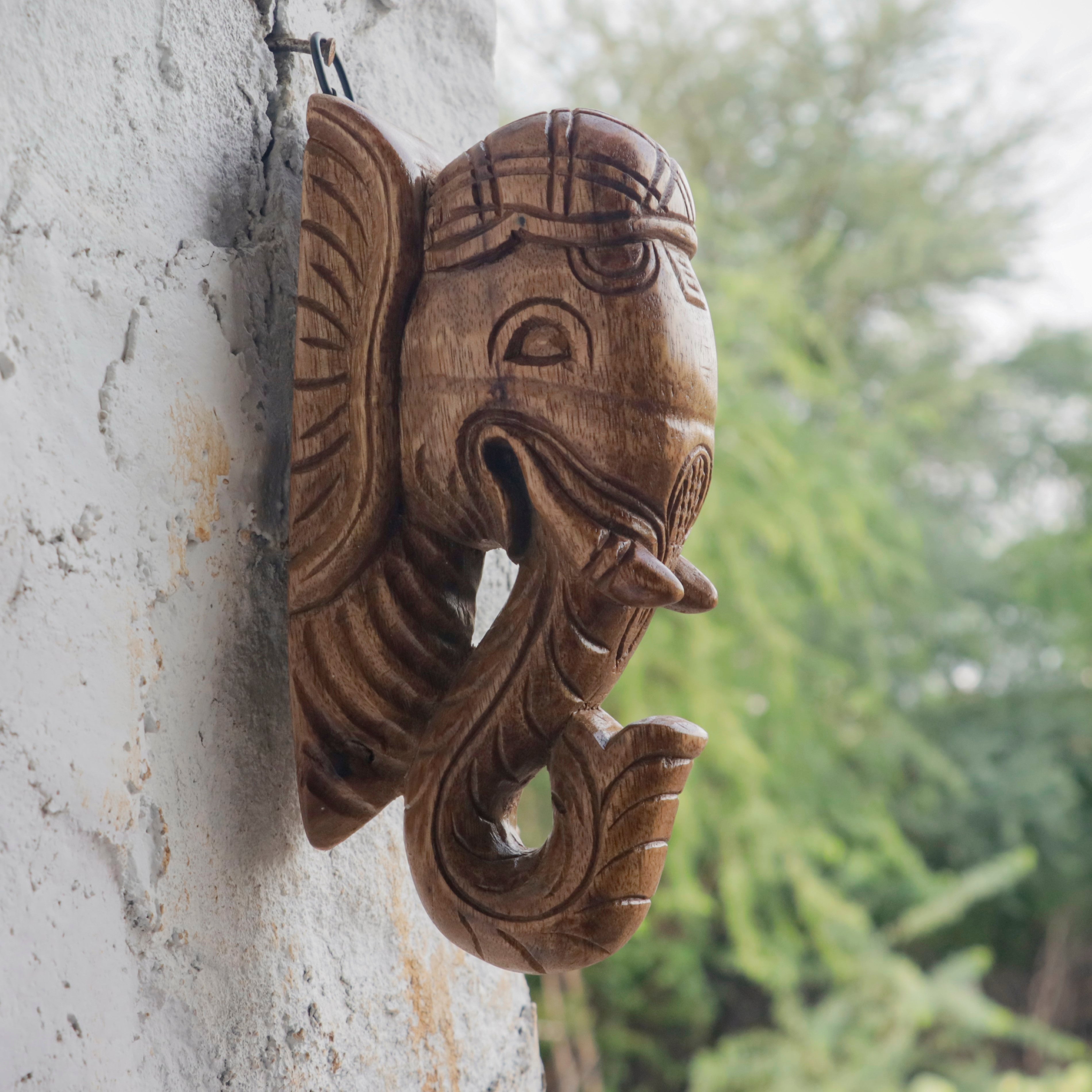 Wooden Elephant Head Door Bracket Door Bracket