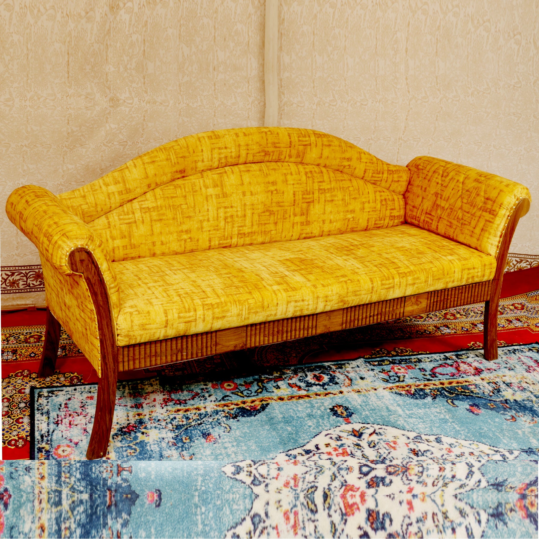 Traditional yellow upholstered 3 Seater Sofa Sofa