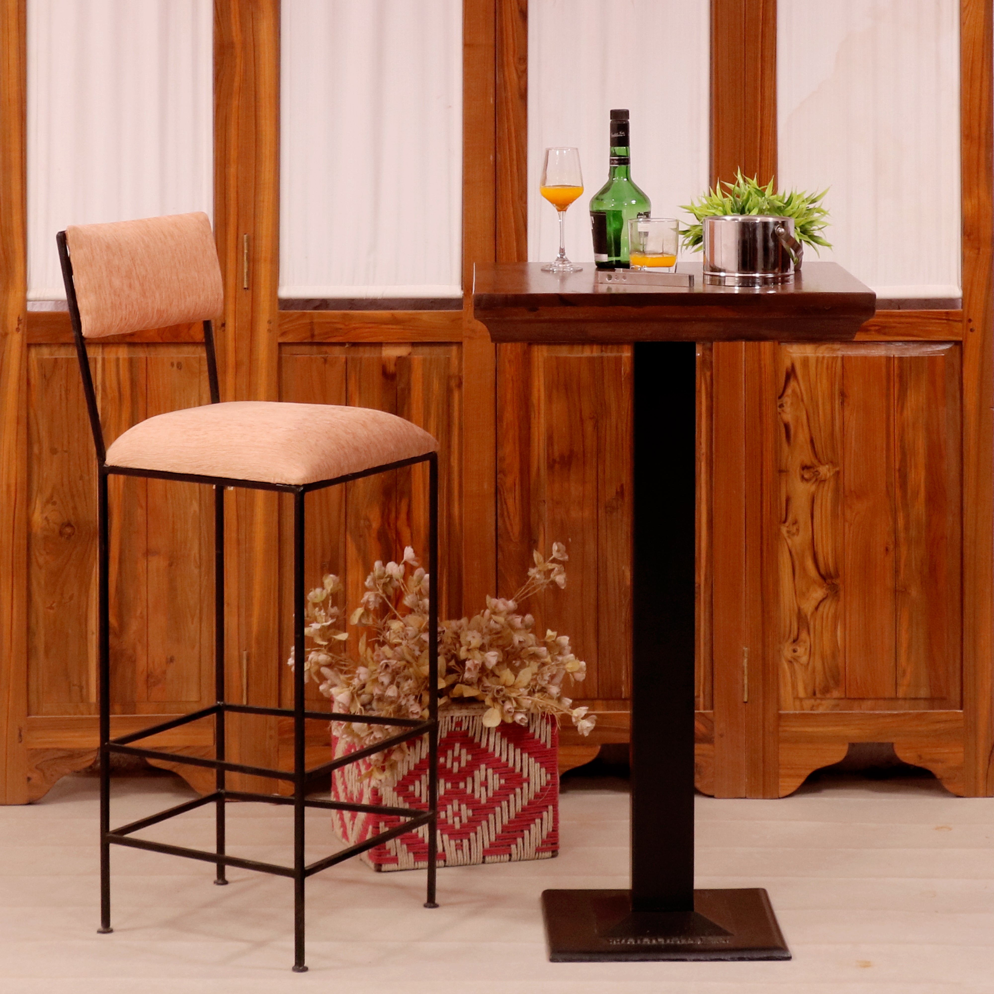 Sturdy Square Bar Chair Bar Chair