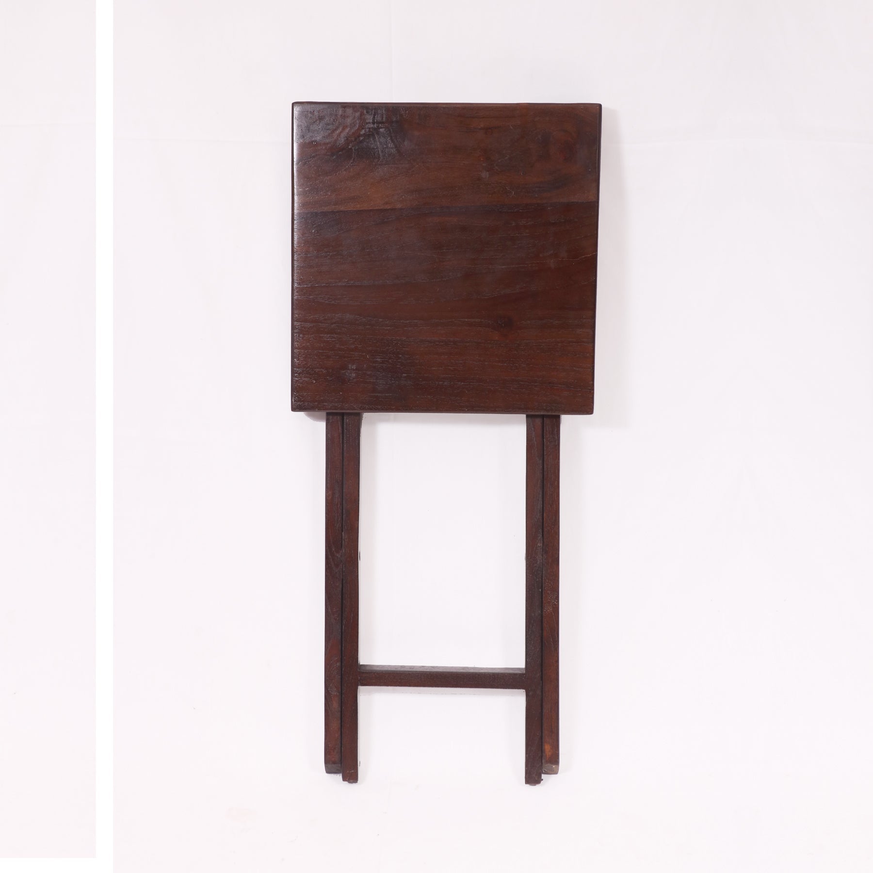 Simple Criss Cross Stool Dining Table